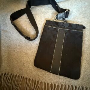 Y2K vintage Coach Stylish Black Crossbody Bag